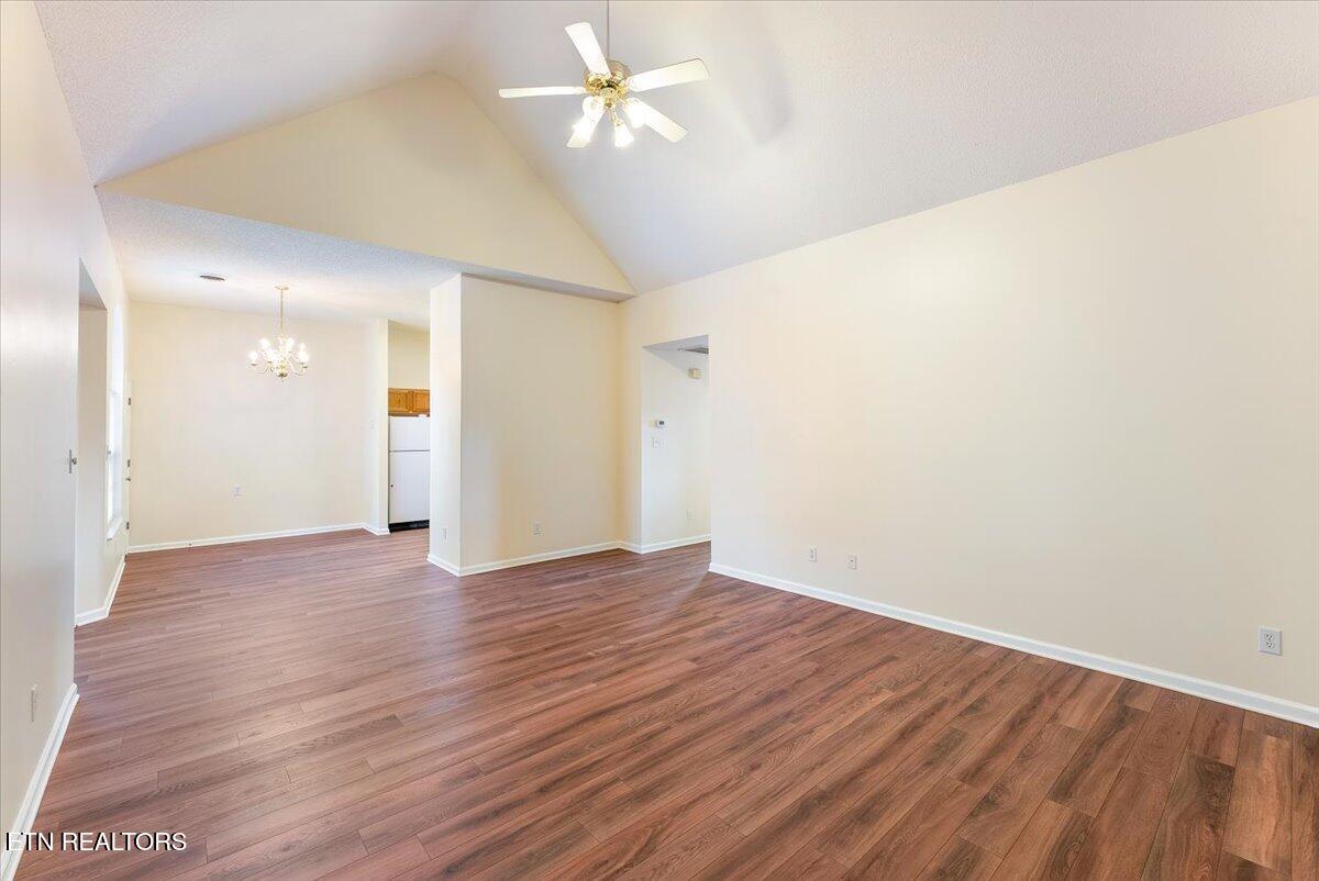 3305 Laurel View Road, Unit 5 Knoxville, TN 37917 - Photo 8 of 35 08-Living Room A2