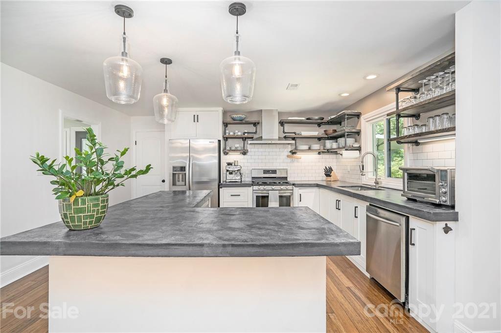 1301 Rama Road Charlotte, NC 28211 - Photo 11 of 43 Gallery Image 11