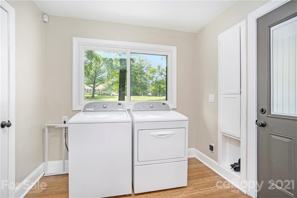1301 Rama Road Charlotte, NC 28211 - Photo 12 of 43 Gallery Image 12