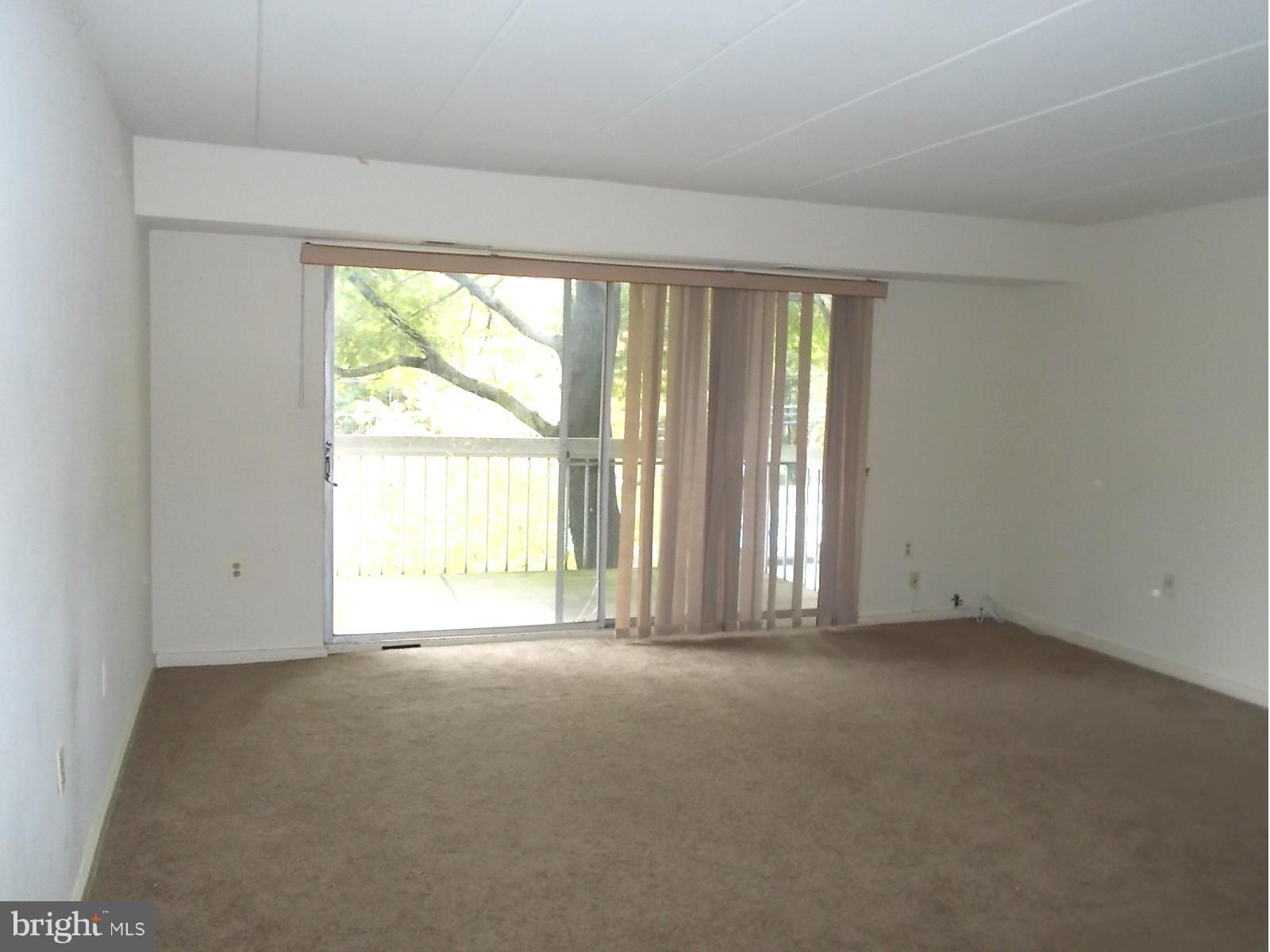 3230 Hewitt Avenue, Unit 4 Silver Spring, MD 20906 - Photo 6 of 16 Living Room