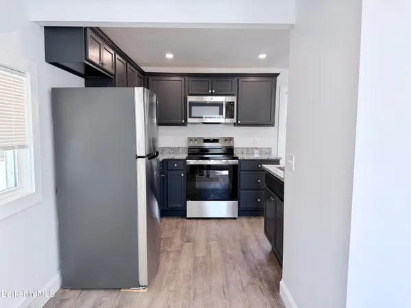 $1,200 | 30 South Street, Cheshire, MA 01225