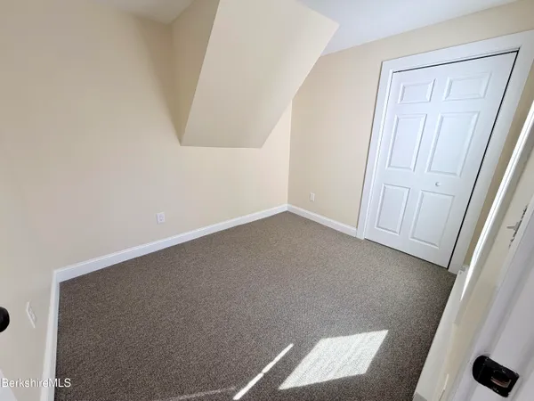 $1,200 | 30 South Street, Cheshire, MA 01225