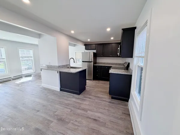 $1,200 | 30 South Street, Cheshire, MA 01225