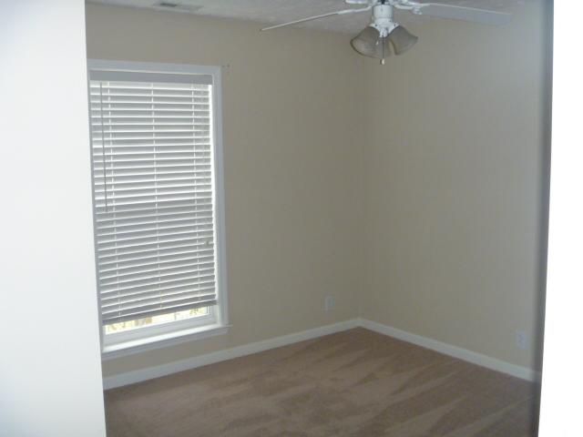 661 Crescent Road Murfreesboro, TN 37128 - Photo 3 of 8