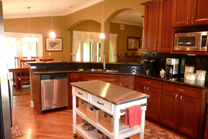 123 Springdale Road Lake Worth, FL 33467 - Photo 15 of 46 KITCHEN