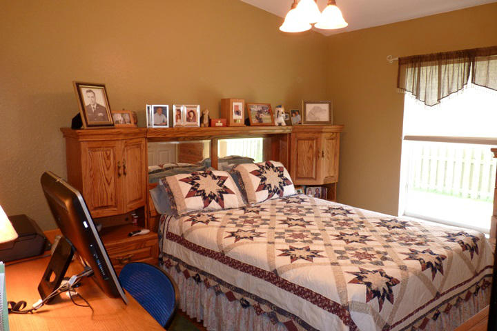 123 Springdale Road Lake Worth, FL 33467 - Photo 26 of 46 BEDROOM 2