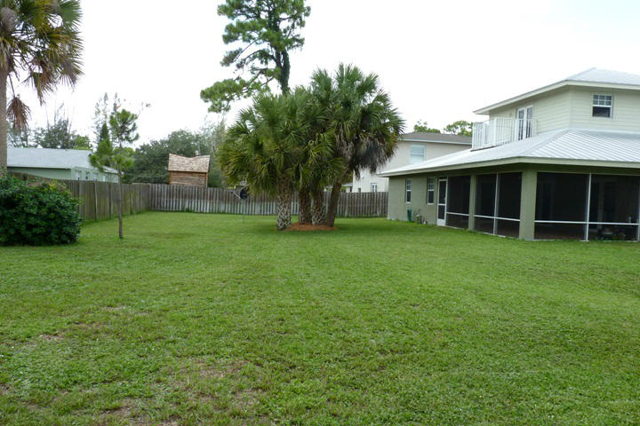 123 Springdale Road Lake Worth, FL 33467 - Photo 39 of 46 BACKYARD