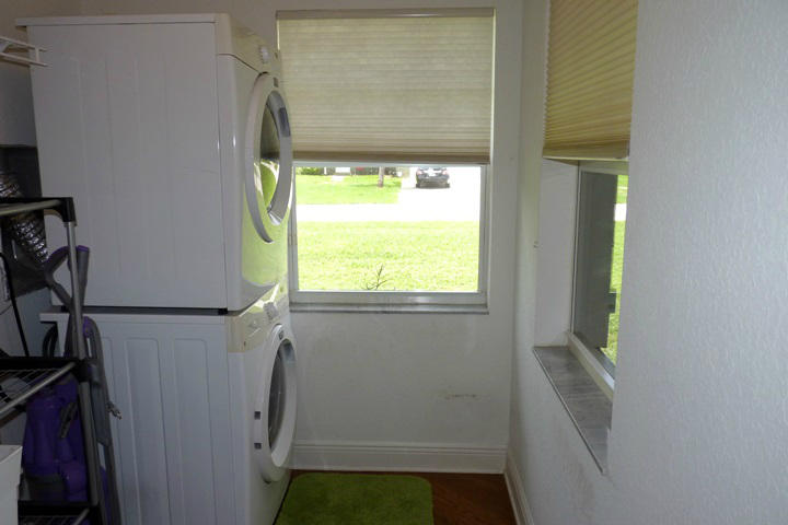 123 Springdale Road Lake Worth, FL 33467 - Photo 42 of 46 LAUNDRY ROOM