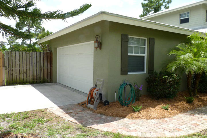 123 Springdale Road Lake Worth, FL 33467 - Photo 43 of 46 2 CAR GARAGE