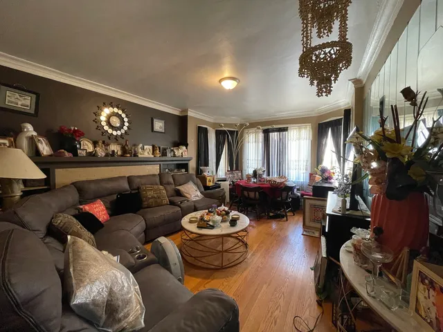 $267,400 | 7846 South Evans Avenue, Chicago, IL 60619