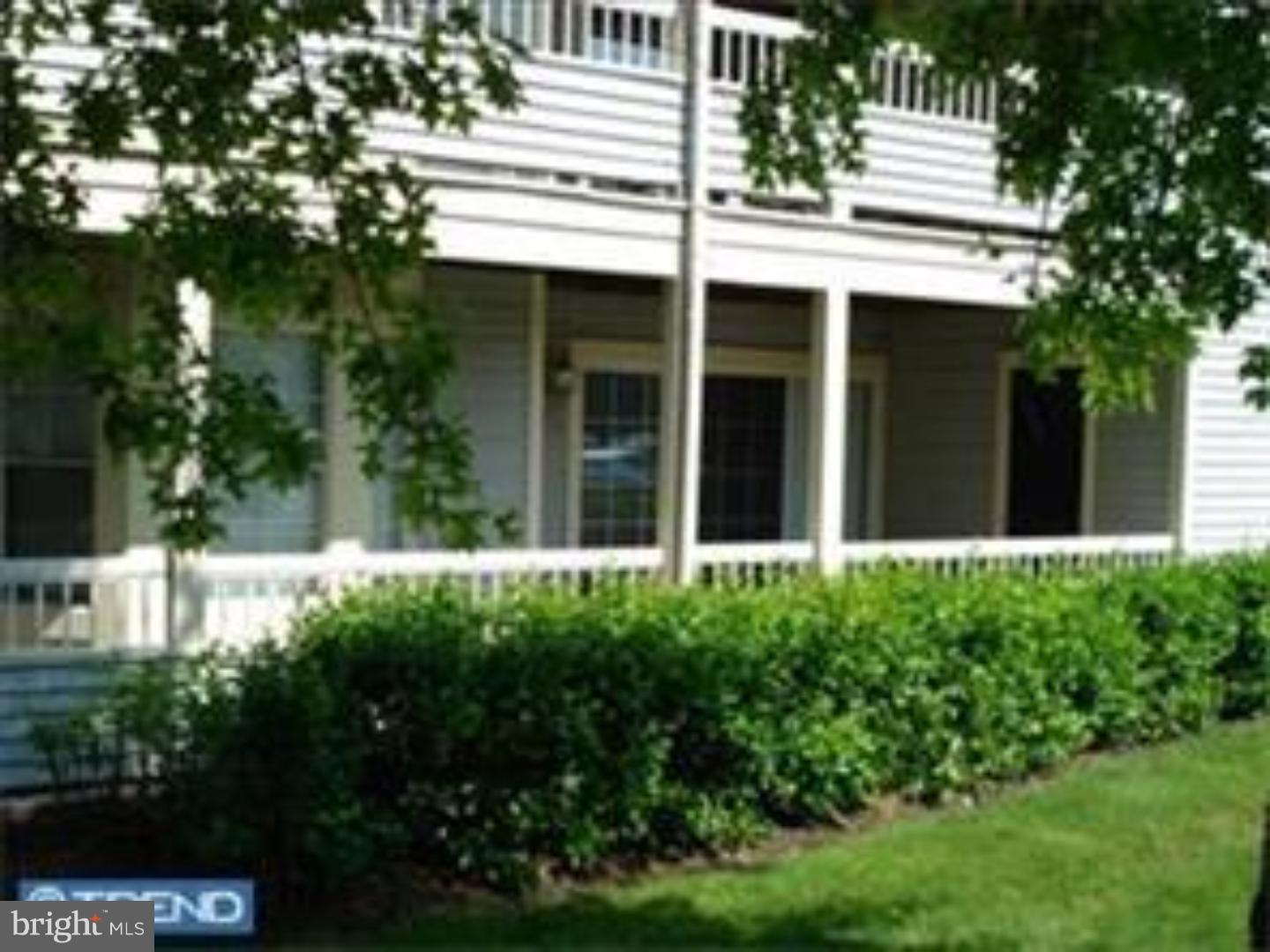 111 Biscayne Court, Unit 1 Princeton, NJ 08540 - Photo 3 of 19 Gallery Image 3