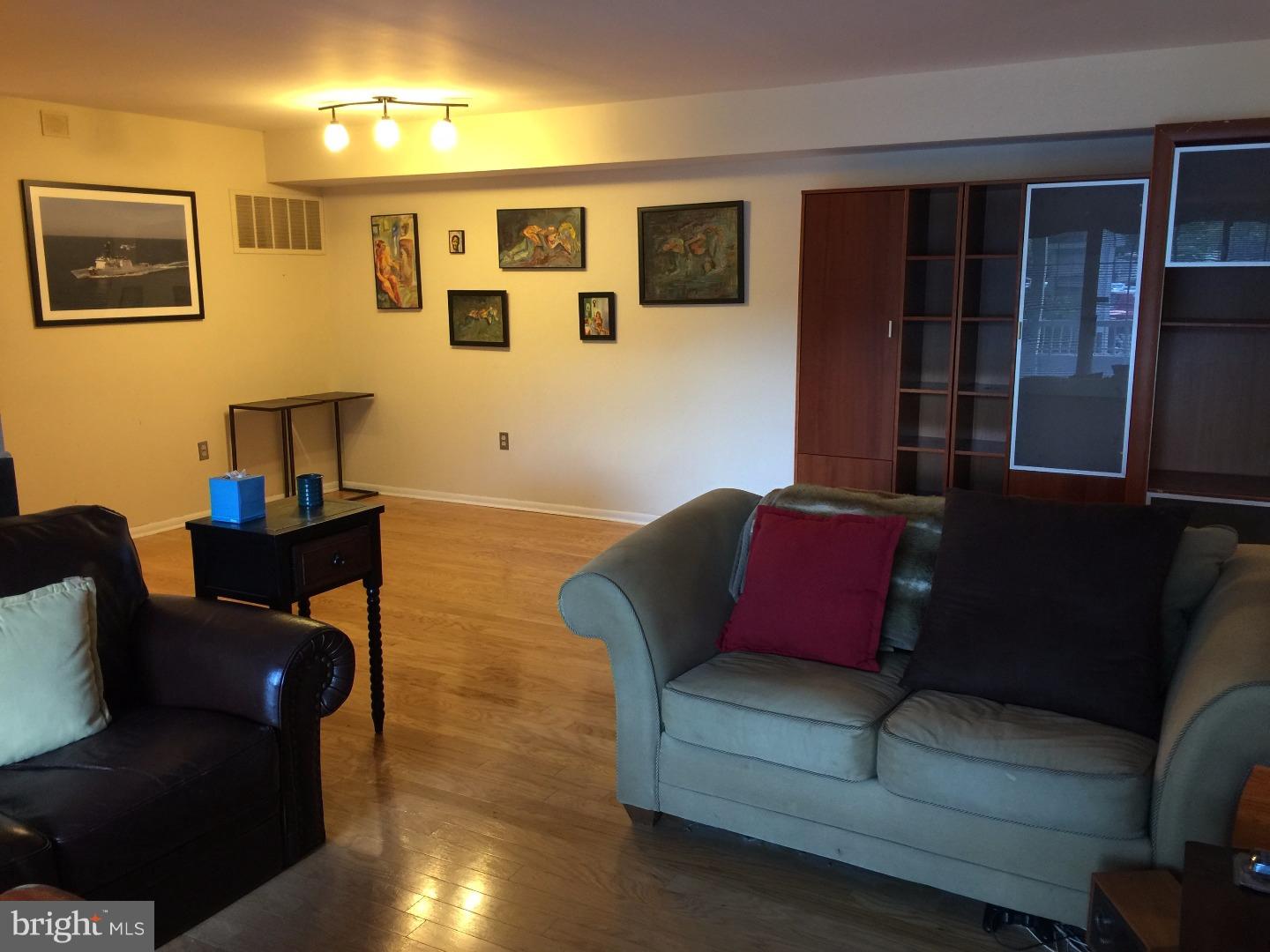 111 Biscayne Court, Unit 1 Princeton, NJ 08540 - Photo 8 of 19 Gallery Image 8