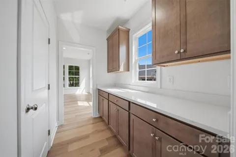 $649,900 | 1147 10th St Lane Northwest, Hickory, NC 28601