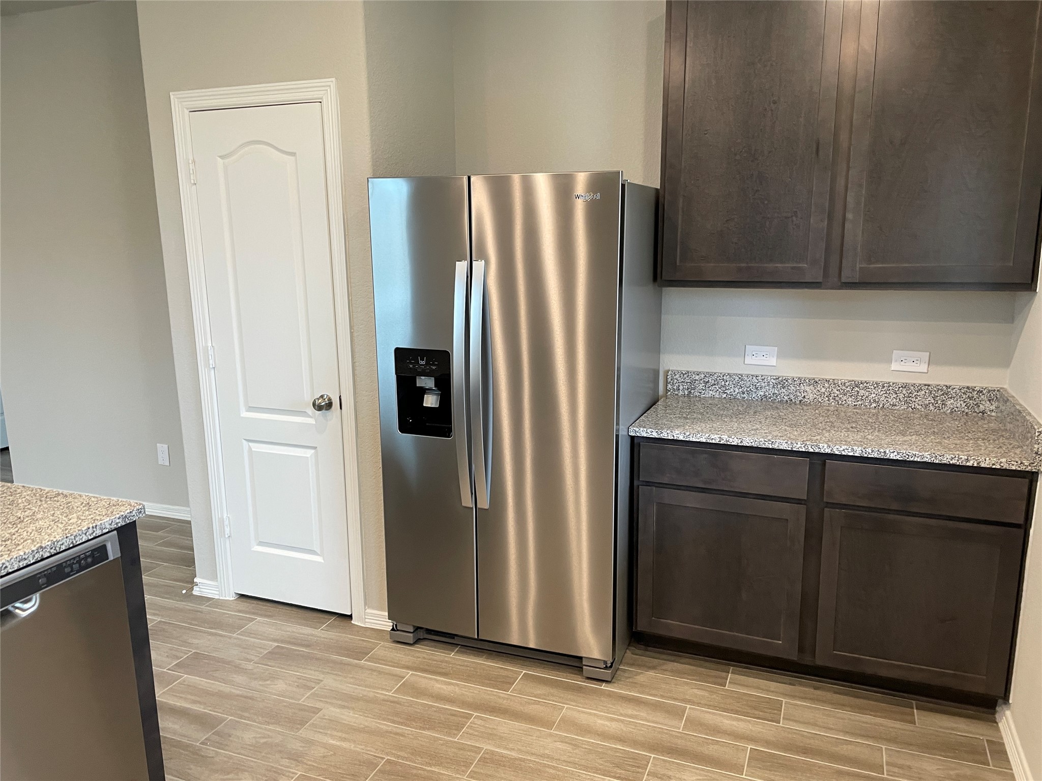 822 Redinger Ridge Drive Houston, TX 77336 - Photo 6 of 21 a kitchen with stainless steel appliances granite countertop a refrigerator and a stove