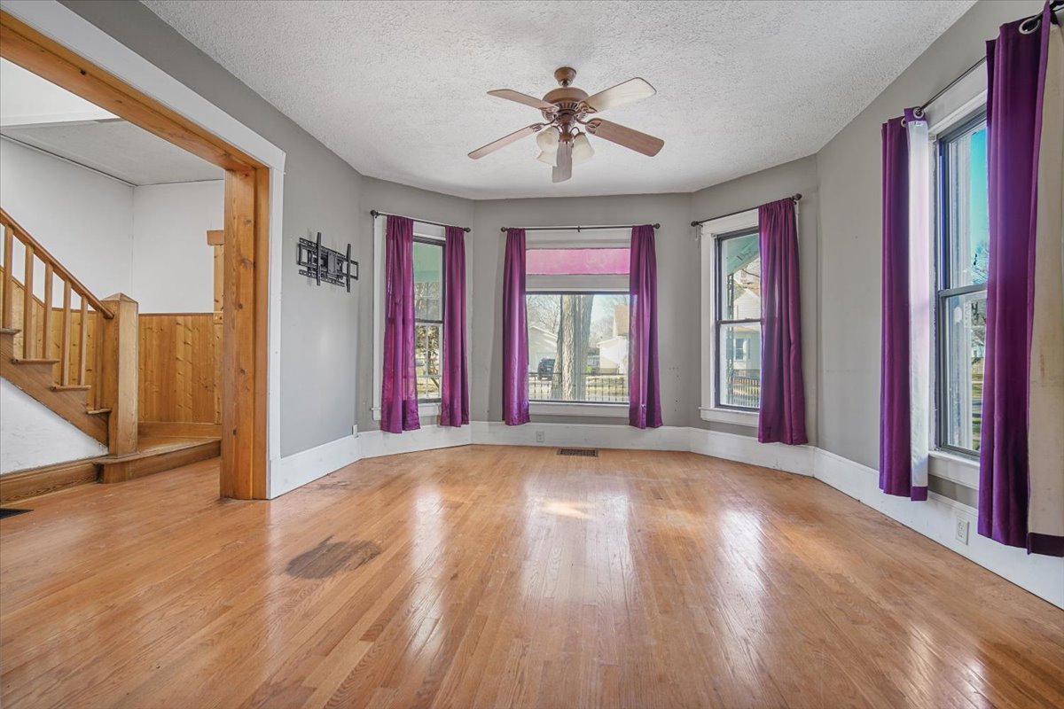 209 North 7th Street Fairbury, IL 61739 - Photo 8 of 35