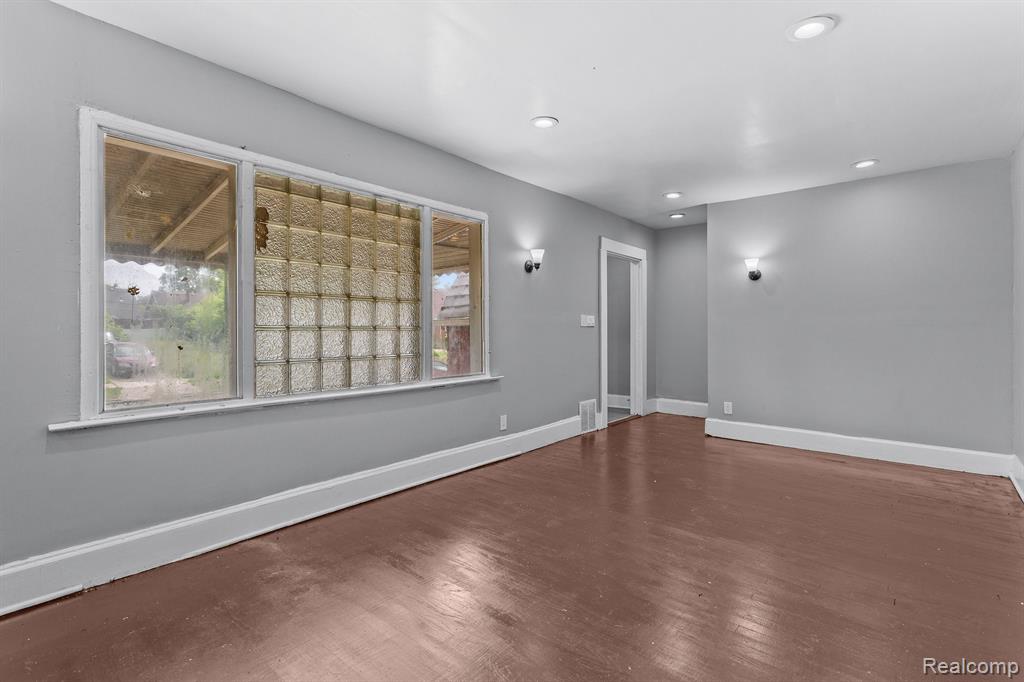 13630 Castleton Street Detroit, MI 48227 - Photo 5 of 20 Gallery Image 5