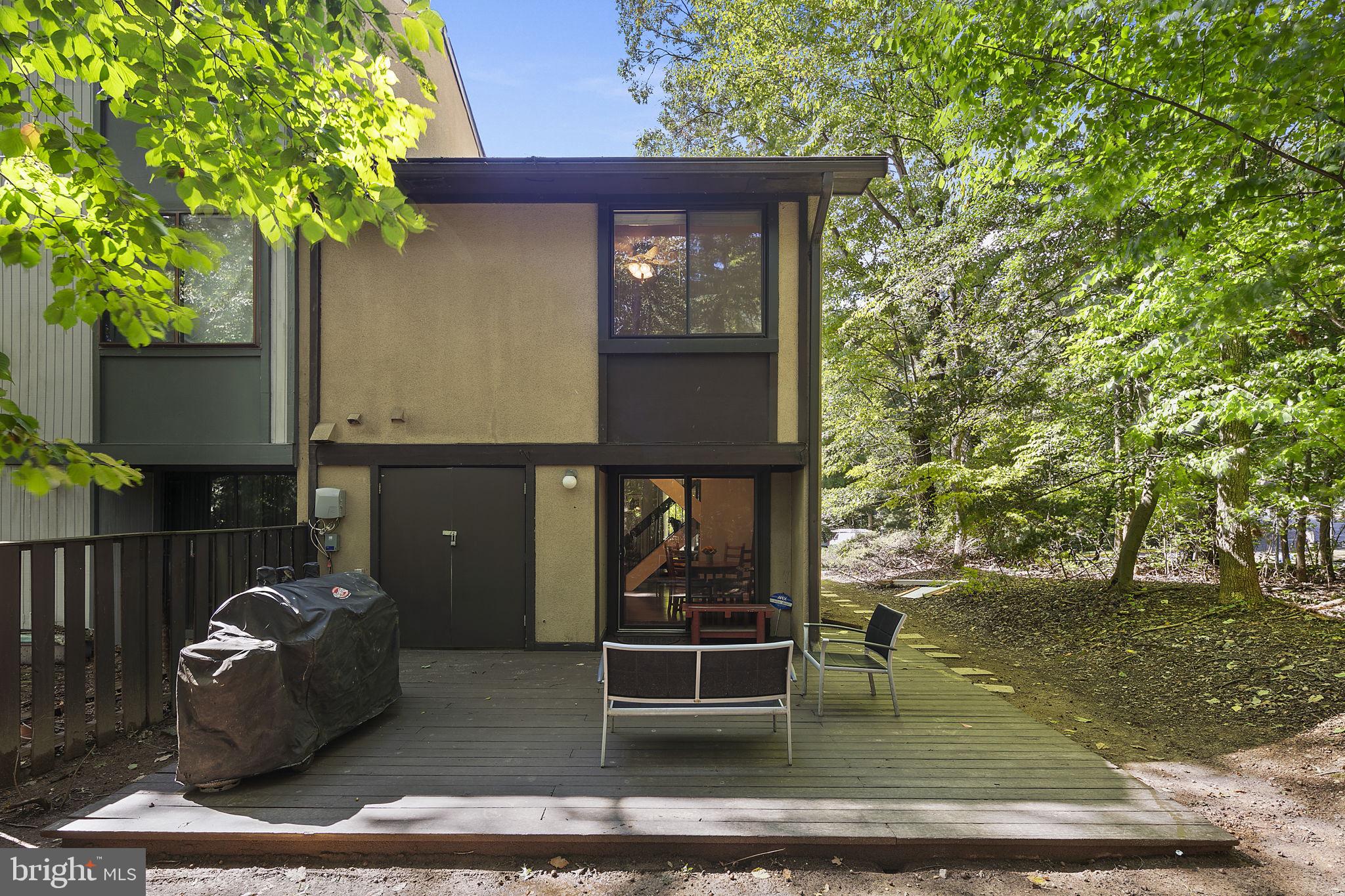 2201 Cartwright Place Reston, VA 20191 - Photo 40 of 46 Gallery Image 40