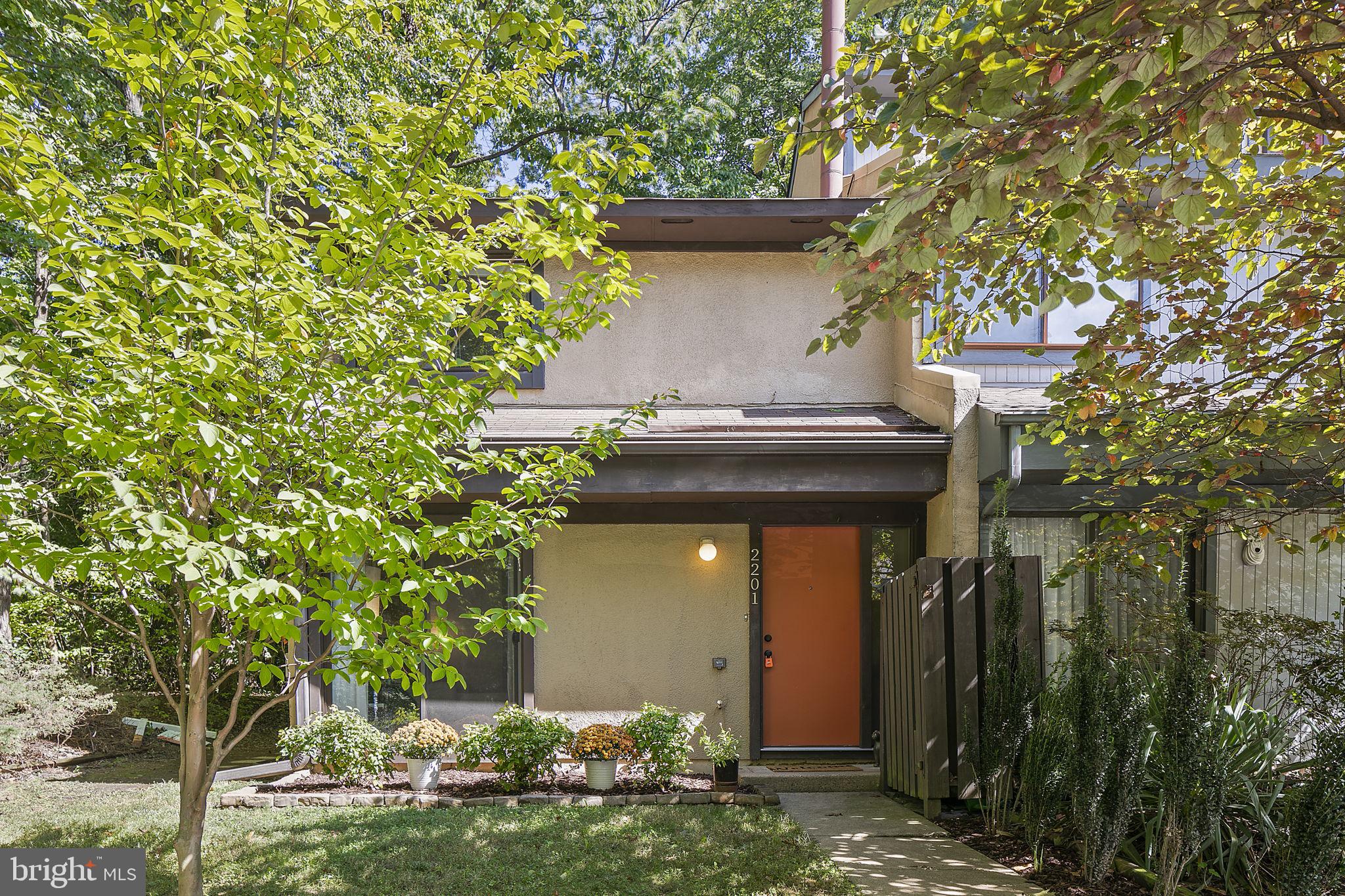 2201 Cartwright Place Reston, VA 20191 - Photo 6 of 46 Gallery Image 6
