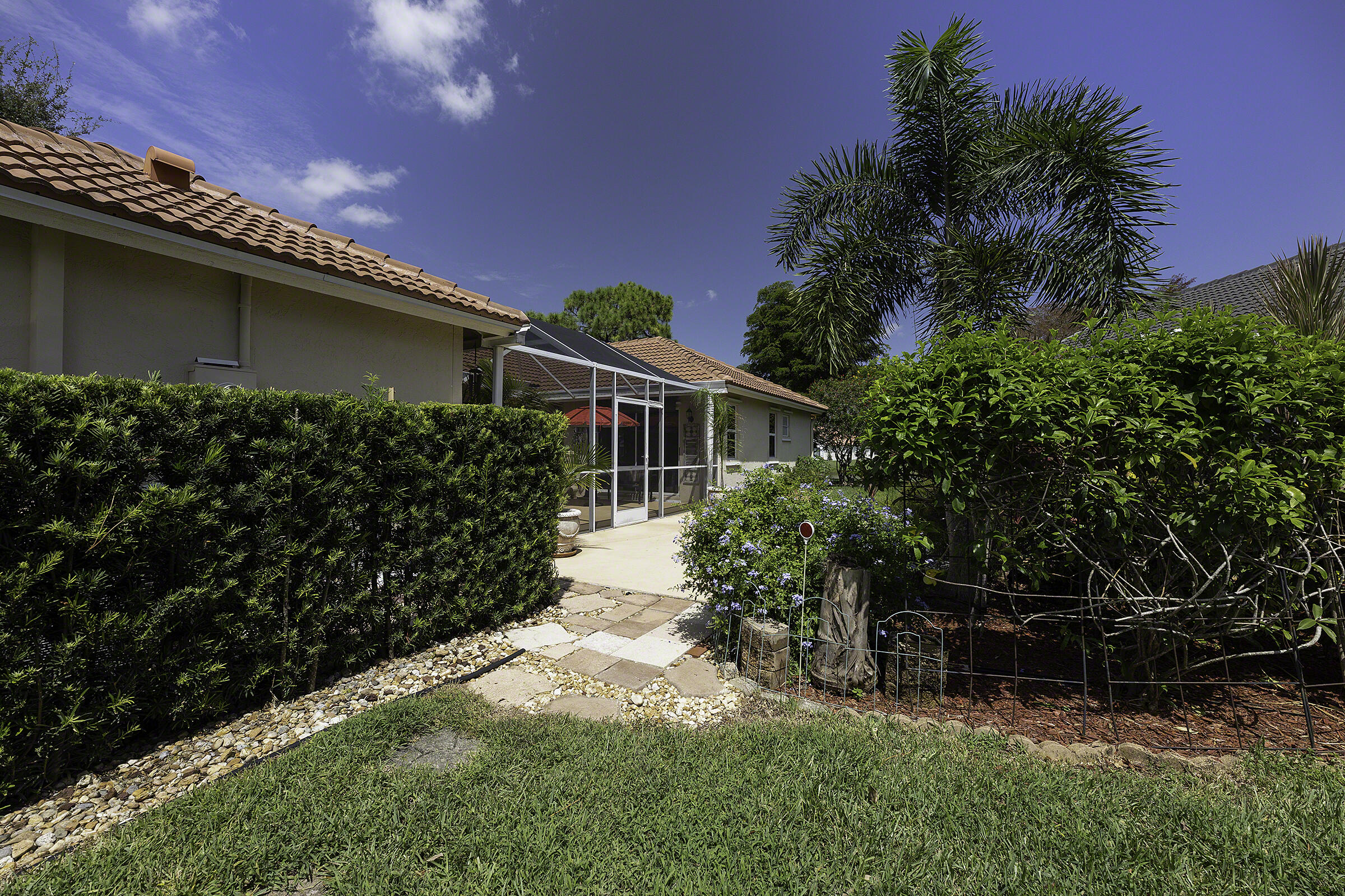 128 Cove Road Greenacres, FL 33413 - Photo 37 of 40 E05A2563