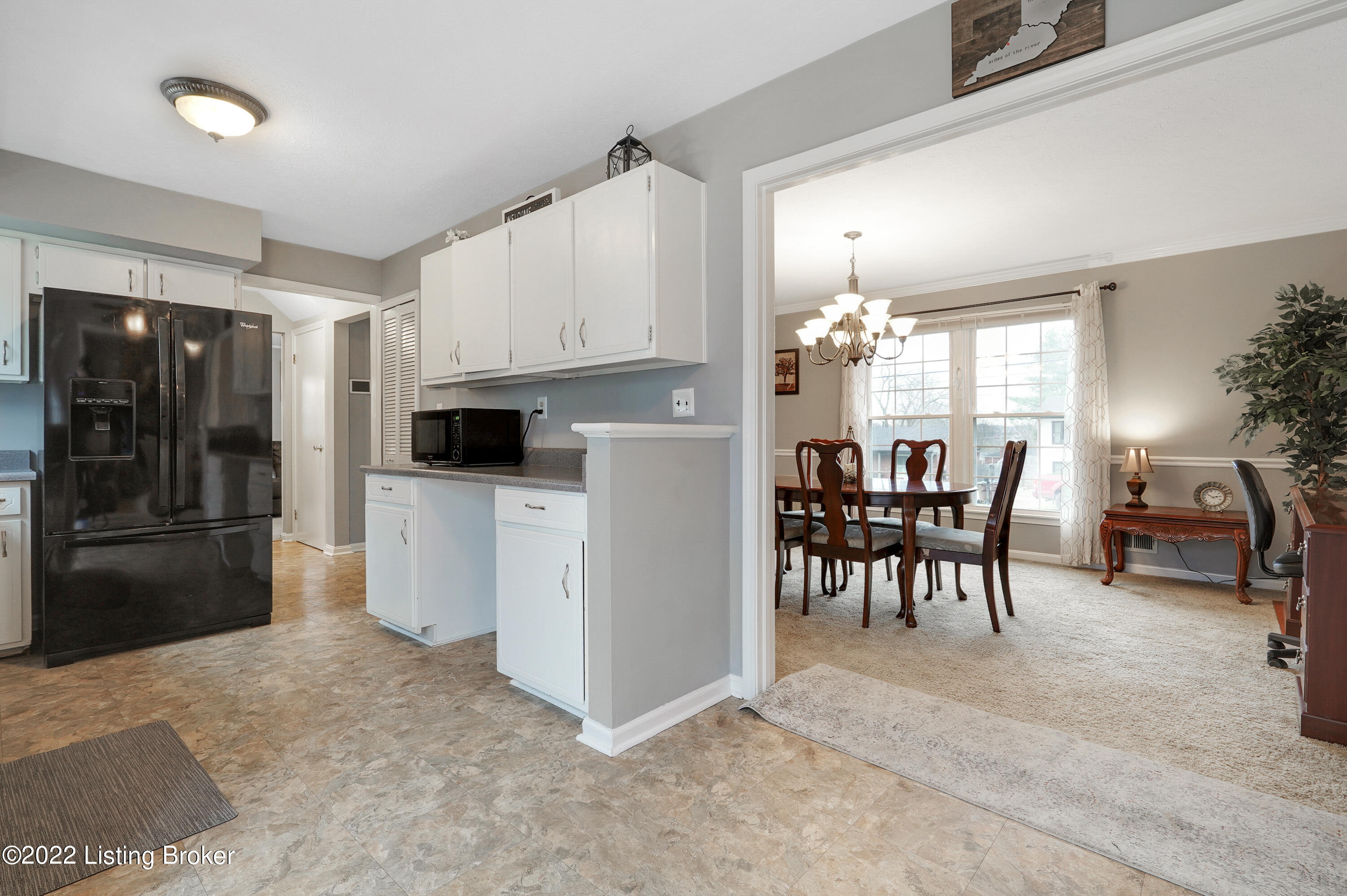 12509 Echo Bridge Road Louisville, KY 40243 - Photo 9 of 47 8 DSC09016