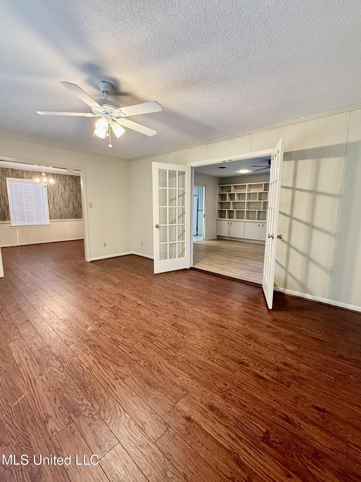 1107 Kraner Lane Brookhaven, MS 39601 - Photo 12 of 46 Den to Living Room
