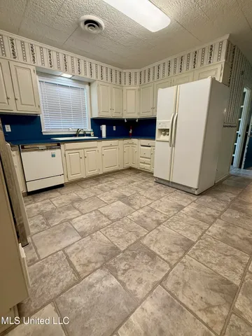 $300,000 | 1107 Kraner Lane, Brookhaven, MS 39601