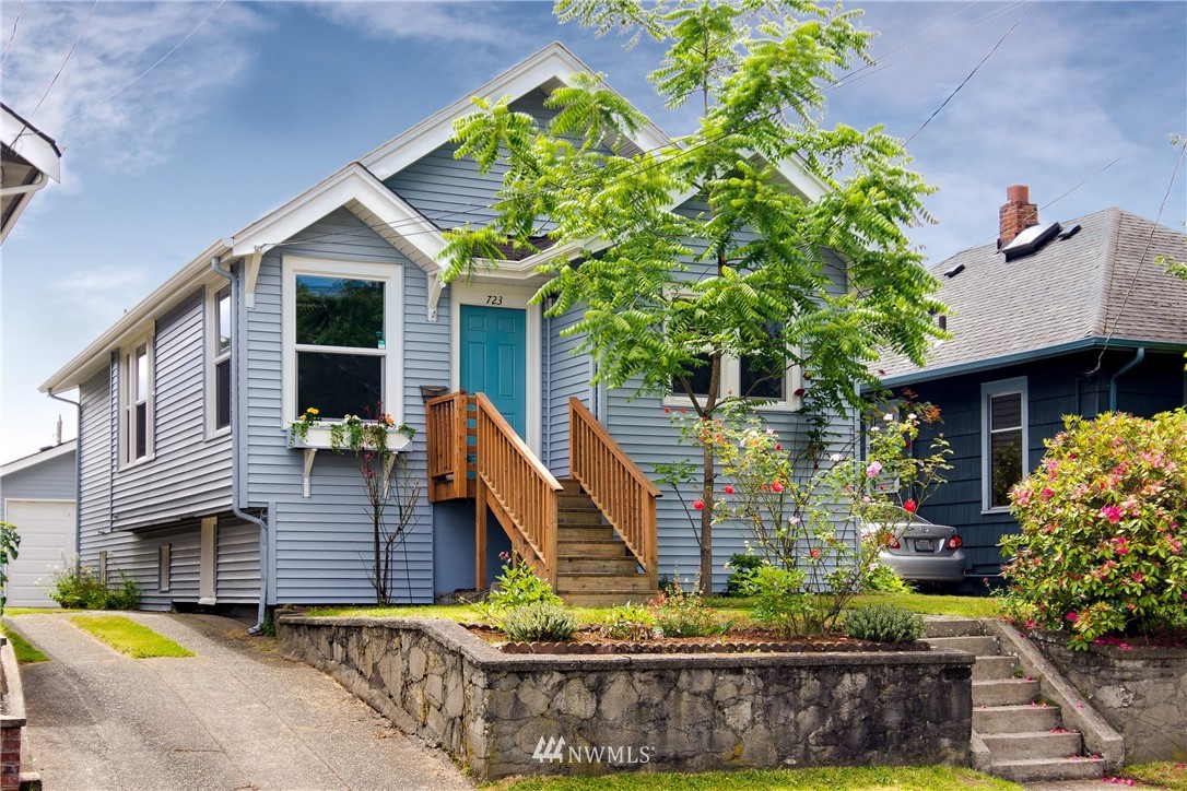 723 North 80th Street Seattle, WA 98103 - Photo 1 of 24 Gallery Image 1