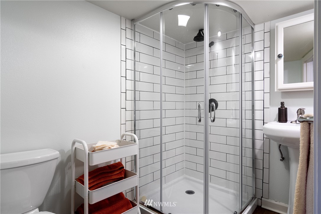 723 North 80th Street Seattle, WA 98103 - Photo 19 of 24 Gallery Image 19