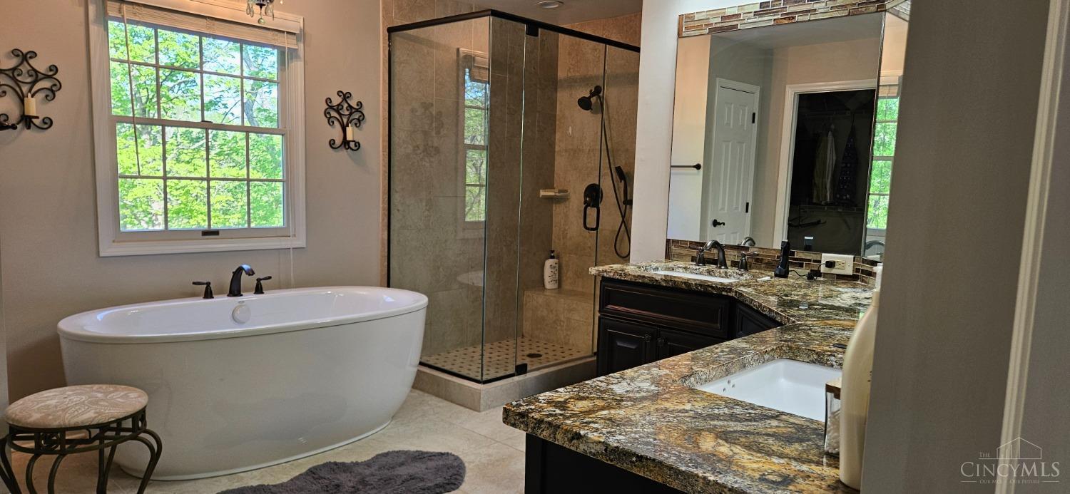 651 North Meadowcrest Road Cincinnati, OH 45231 - Photo 39 of 50 Gallery Image 39