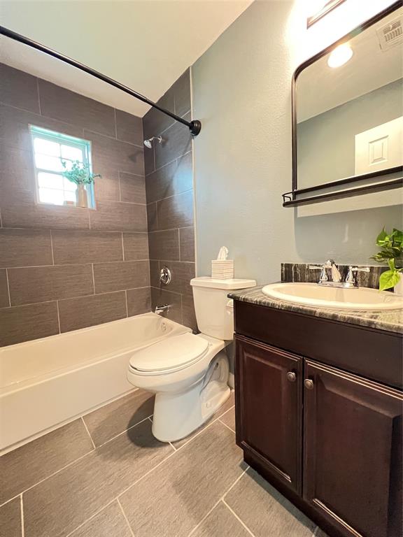 1226 Record Crossing Road Dallas, TX 75235 - Photo 10 of 16