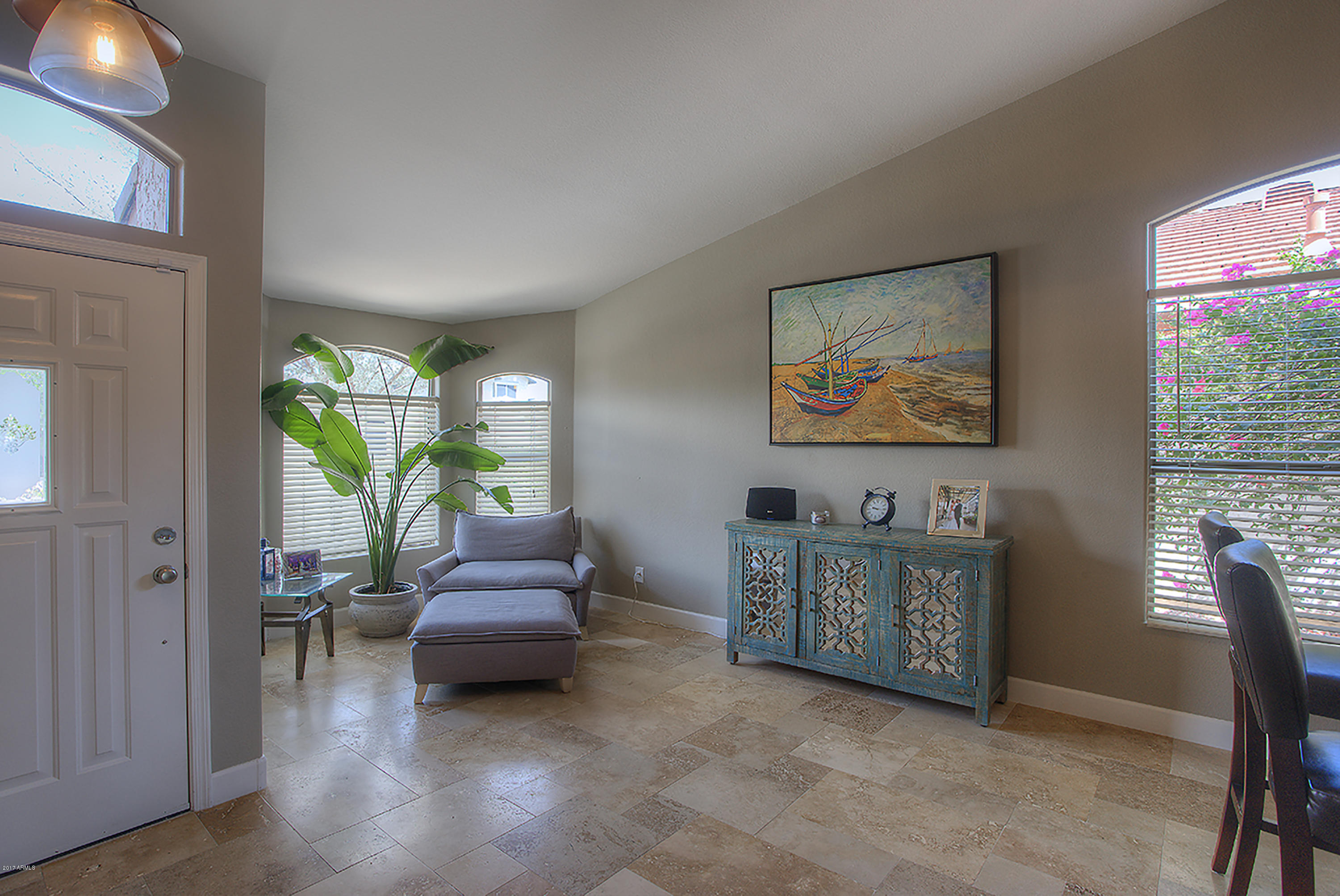 4707 East Swilling Road Phoenix, AZ 85050 - Photo 5 of 18 Foyer