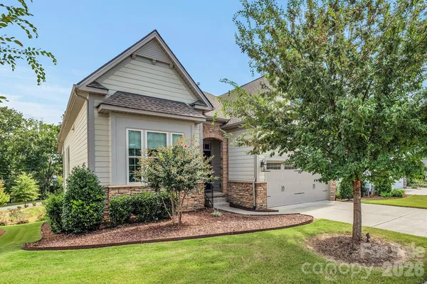 $589,000 | 14008 Little Spring Court, Charlotte, NC 28278