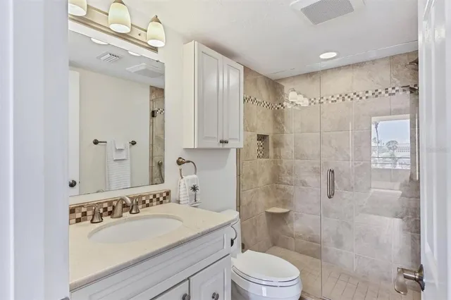 $1,150,000 | 5300 Ocean Boulevard, Unit 202, Sarasota, FL 34242