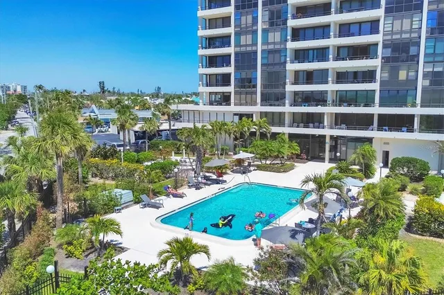$1,150,000 | 5300 Ocean Boulevard, Unit 202, Sarasota, FL 34242