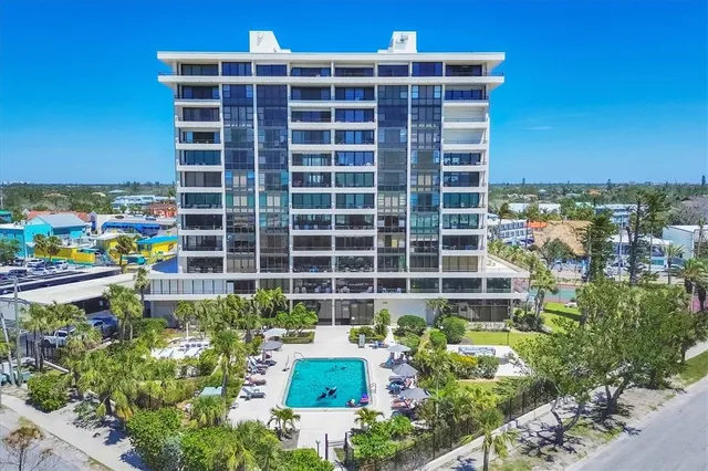 $1,150,000 | 5300 Ocean Boulevard, Unit 202, Sarasota, FL 34242