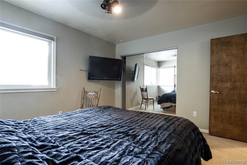 3496 Hazelton Avenue Rochester Hills, MI 48307 - Photo 28 of 35