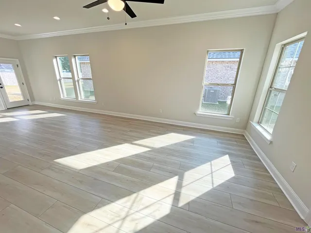 $298,118 | 13116 Hawk Creek Street, Gonzales, LA 70737