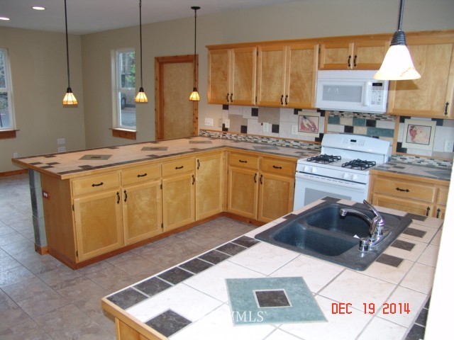 4363 Southeast Nelson Road Olalla, WA 98359 - Photo 11 of 25 Gallery Image 11
