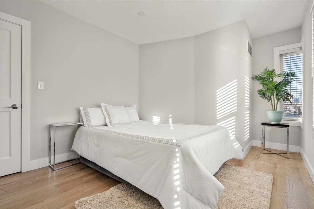 2 Humboldt Place, Unit 8 Boston, MA 02127 - Photo 4 of 6