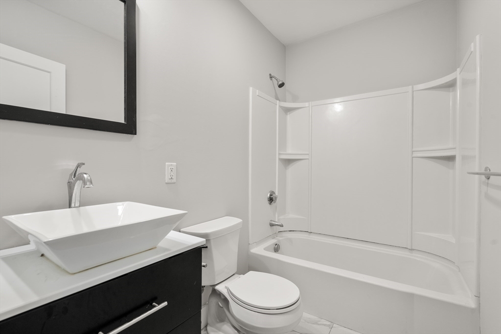 2 Humboldt Place, Unit 8 Boston, MA 02127 - Photo 5 of 6