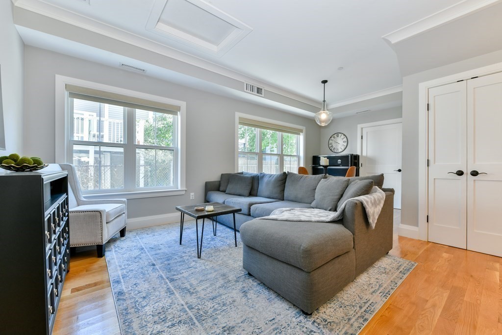 1514 R Columbia Road, Unit 1 Boston, MA 02127 - Photo 7 of 23 Gallery Image 7