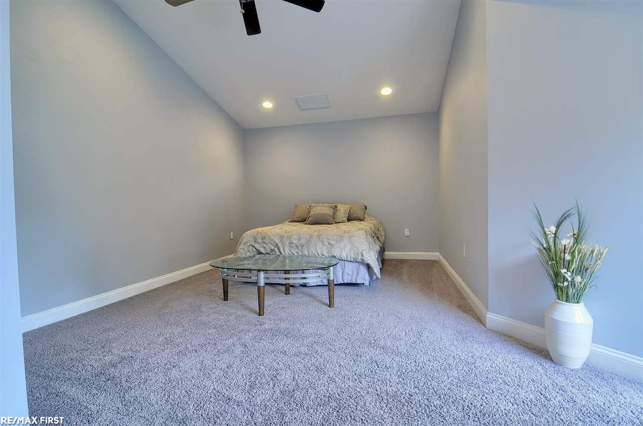 180 Rettell Street Romeo, MI 48065 - Photo 24 of 40 50022728-23.JPG