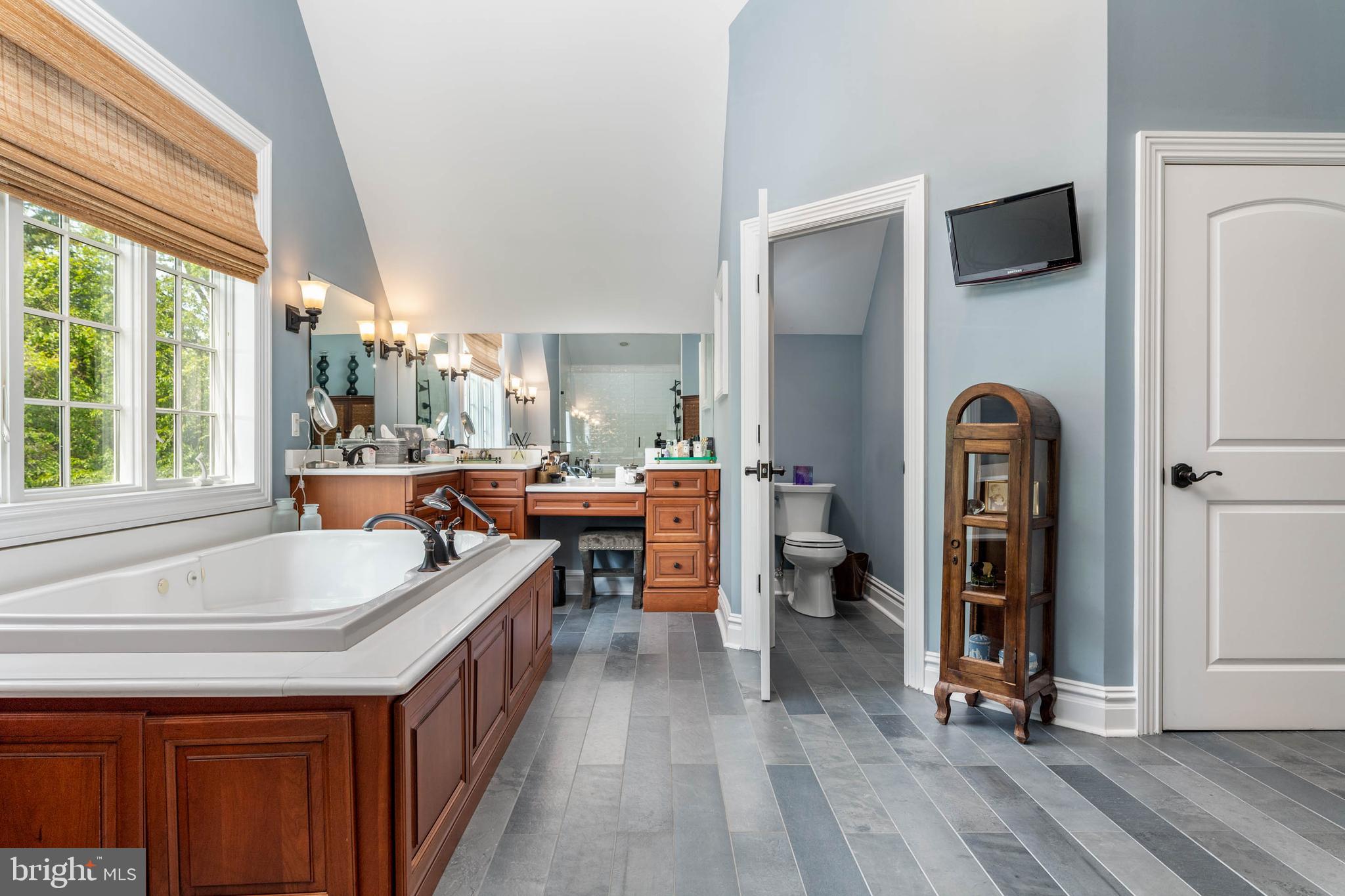 1400 Lanes End Villanova, PA 19085 - Photo 29 of 58