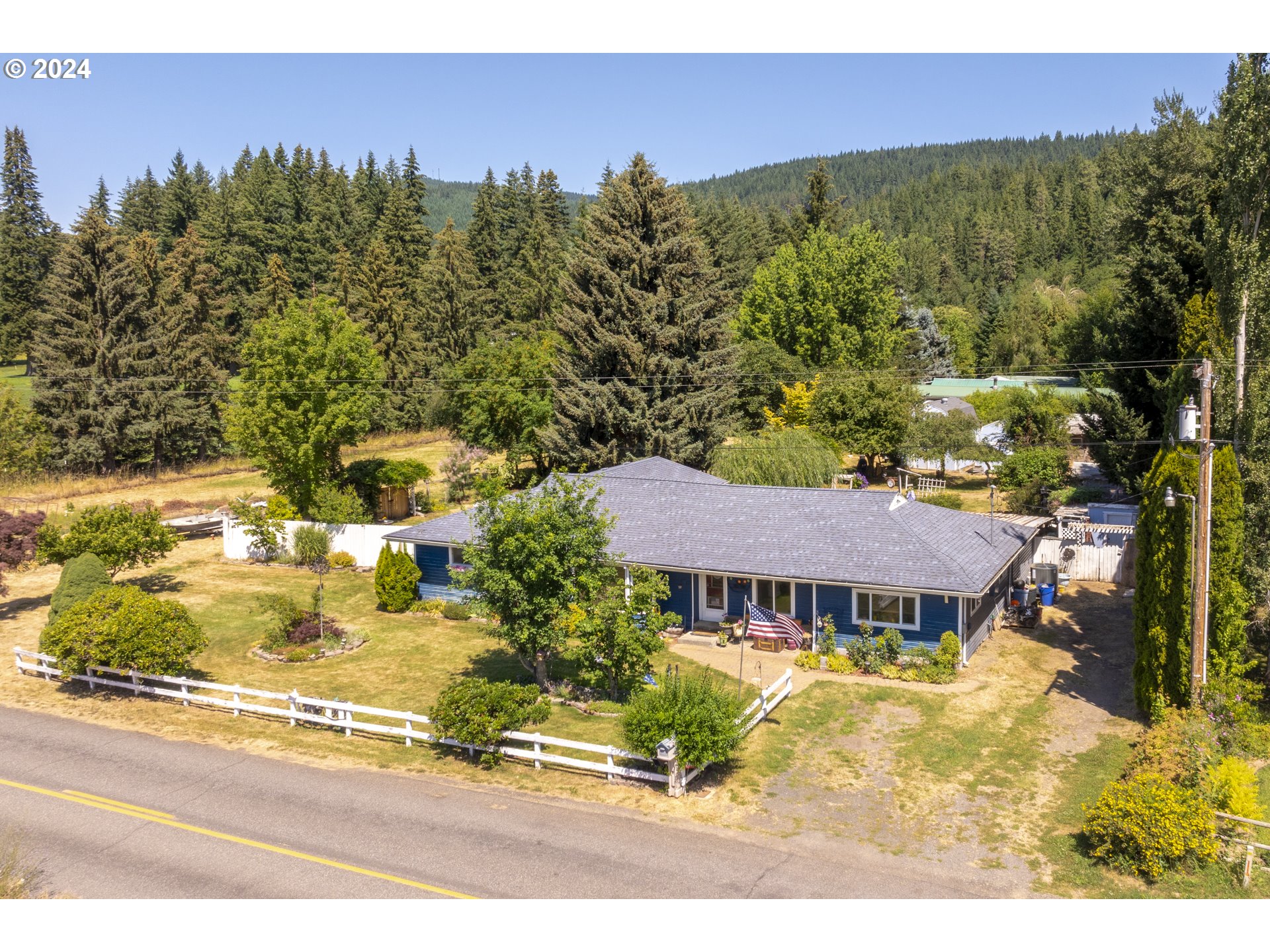 4320 Leasure Drive Mount Hood Parkdale, OR 97041 - Photo 13 of 48