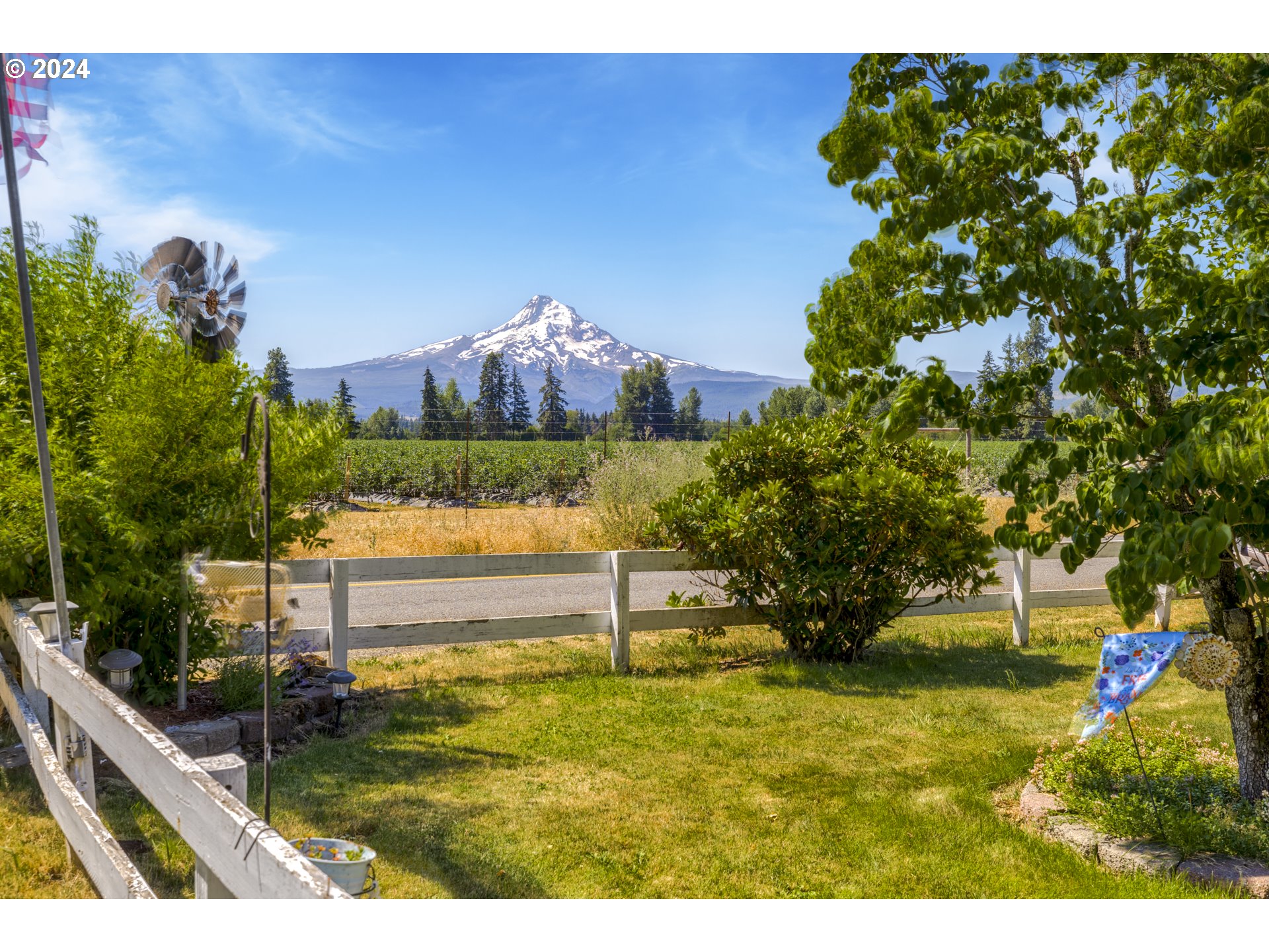 4320 Leasure Drive Mount Hood Parkdale, OR 97041 - Photo 3 of 48