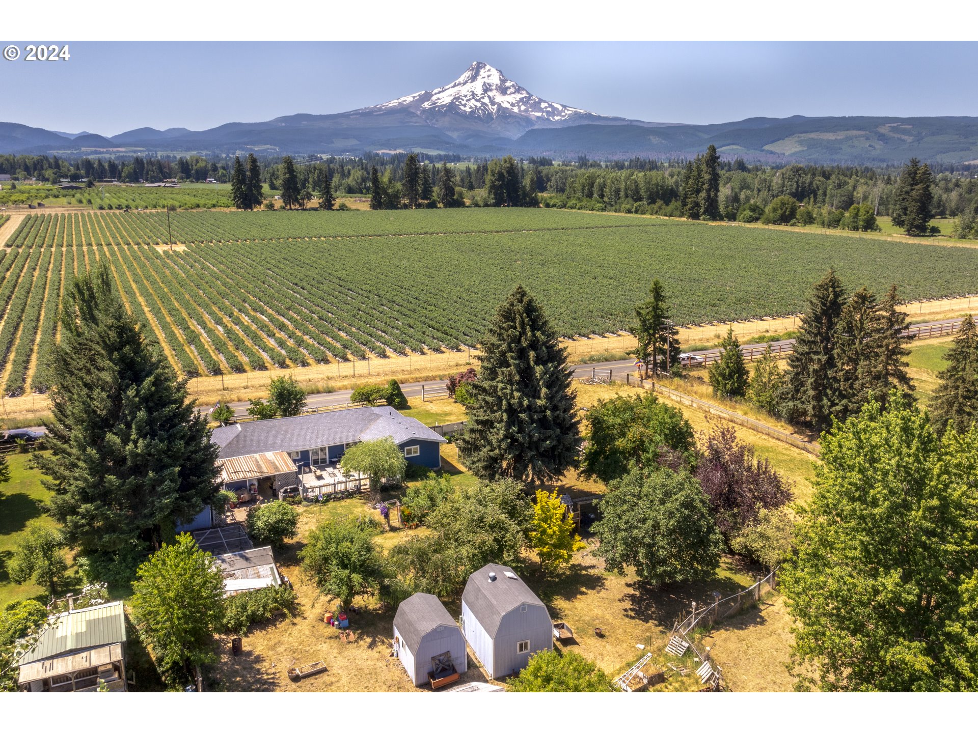 4320 Leasure Drive Mount Hood Parkdale, OR 97041 - Photo 5 of 48