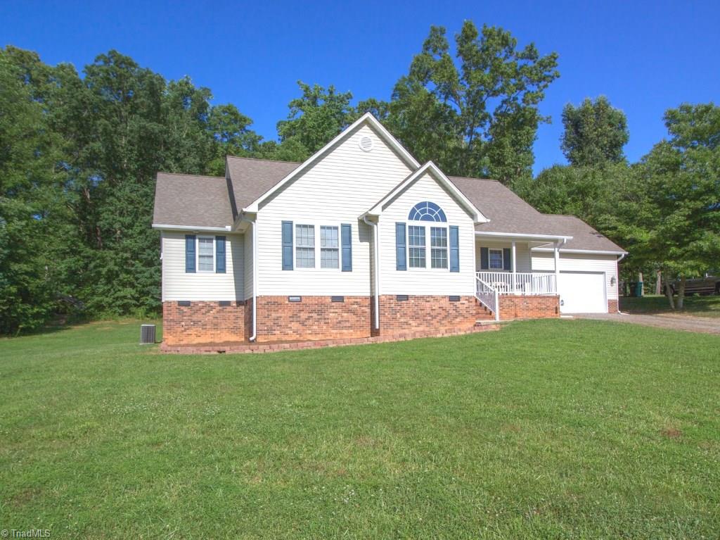 121 Running Cedar Road Madison, NC 27025 - Photo 2 of 28