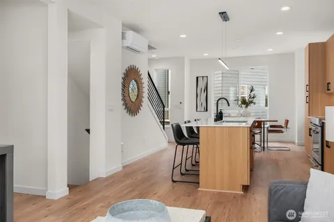 $949,000 | 223 Northeast 75th Street, Seattle, WA 98115
