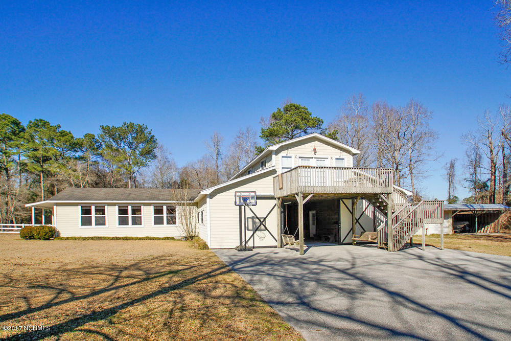 265 Sewell Road Jacksonville, NC 28540 - Photo 39 of 62 Barn and Stables