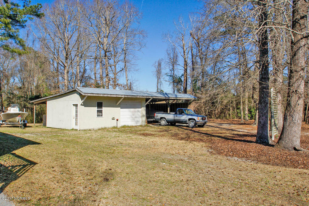 265 Sewell Road Jacksonville, NC 28540 - Photo 54 of 62 Workshop and Covered Parking